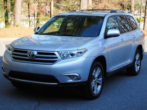 Used 2013 Toyota Highlander Limited image 5