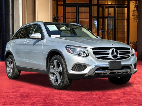 Used 2019 Mercedes-Benz GLC 300 image 6