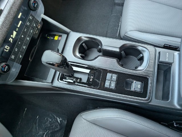 New 2026 Subaru Outback Limited AWD/4WD image 14