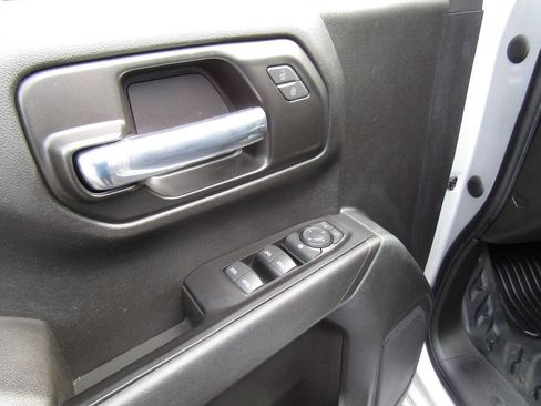 Used 2022 Chevrolet Silverado 1500 W/T w/ WT Value Package AWD/4WD image 21