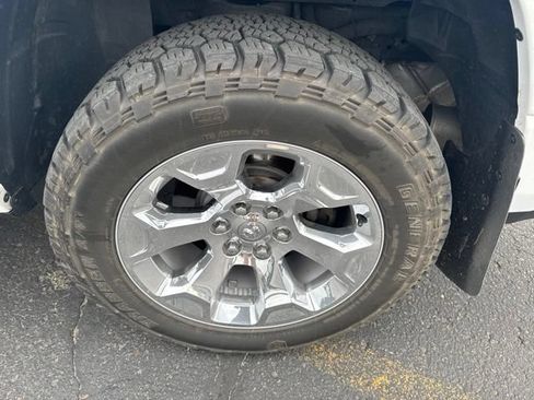 Used 2020 RAM 1500 Big Horn AWD/4WD image 6