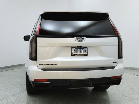 Used 2022 Cadillac Escalade Sport Platinum image 4
