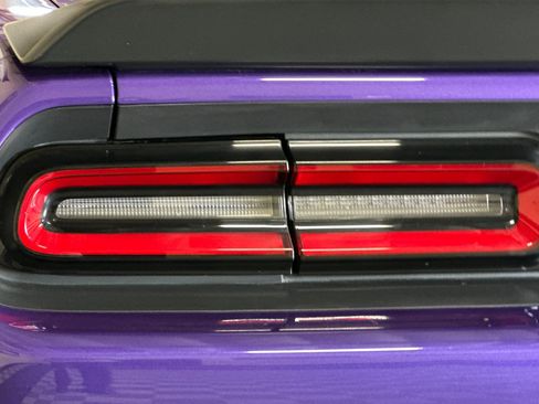 Used 2016 Dodge Challenger SRT Hellcat RWD image 47