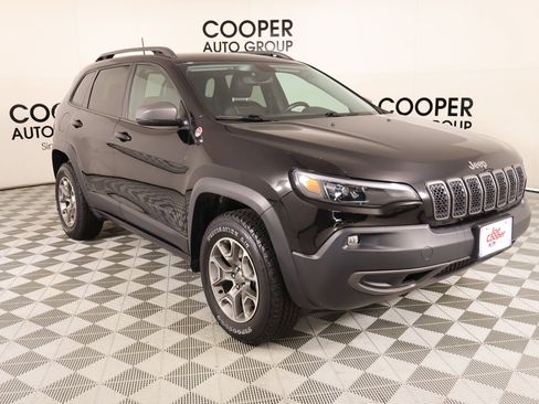 Used 2020 Jeep Cherokee Trailhawk w/ Cold Weather Group image 1
