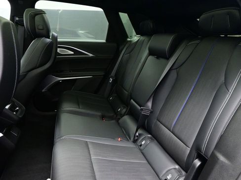 Used 2024 Cadillac Lyriq Luxury image 8