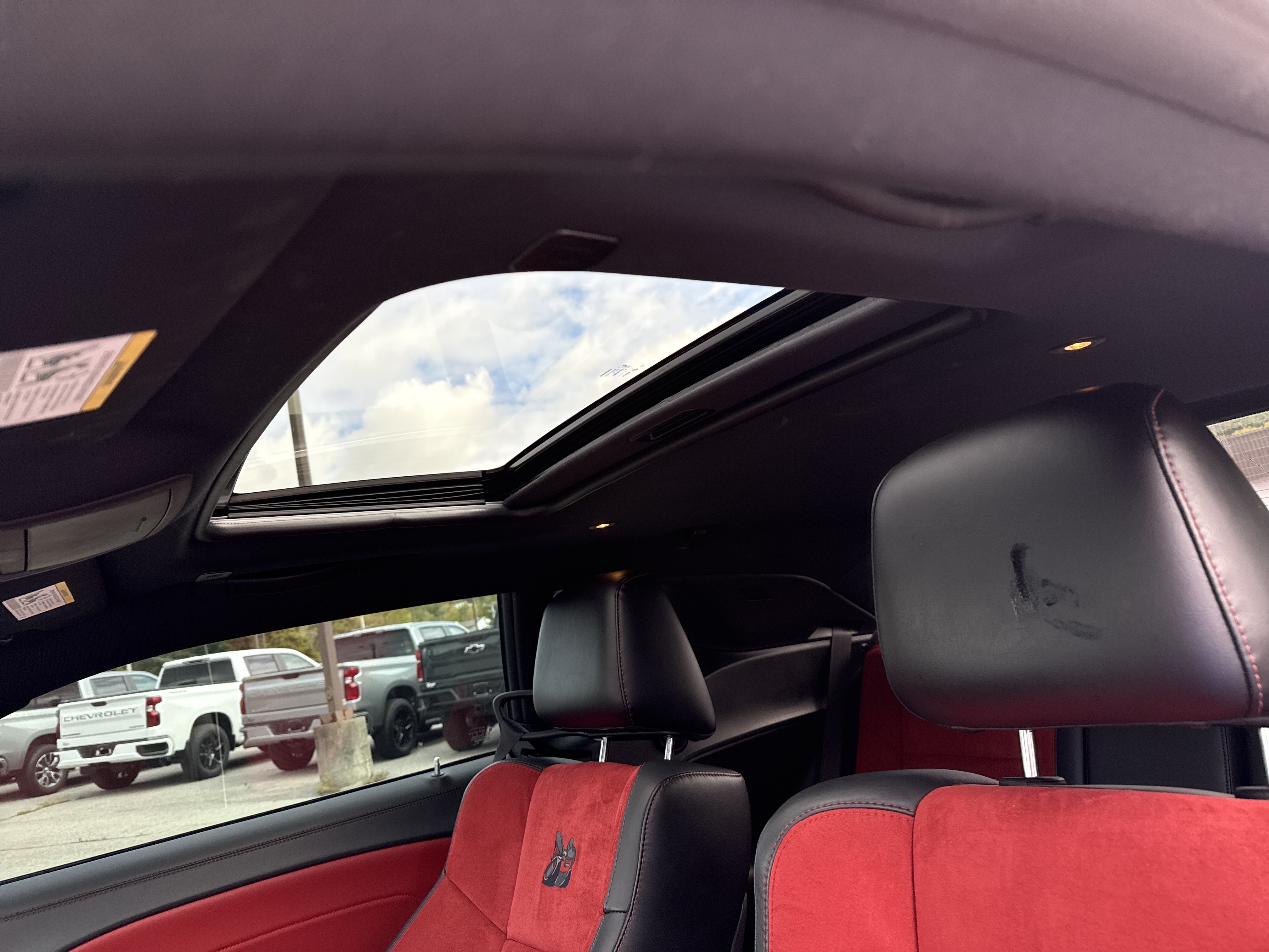 Used 2022 Dodge Challenger R/T Scat Pack RWD image 27