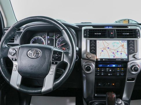 Used 2023 Toyota 4Runner Limited AWD/4WD image 18