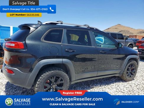 Used 2016 Jeep Cherokee Trailhawk w/ Leather Interior Group AWD/4WD image 4