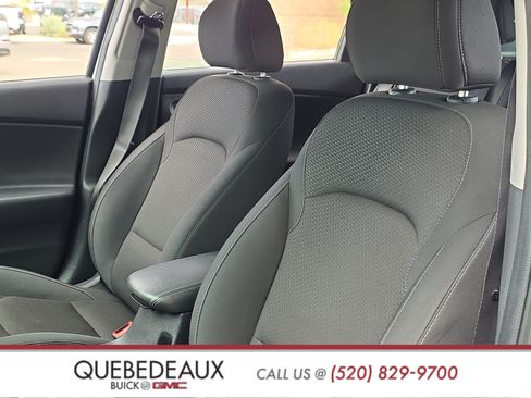 Used 2018 Hyundai Elantra GT FWD image 11