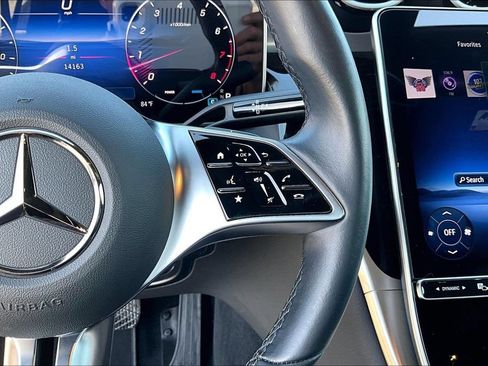 Certified 2025 Mercedes-Benz GLC 300 image 19