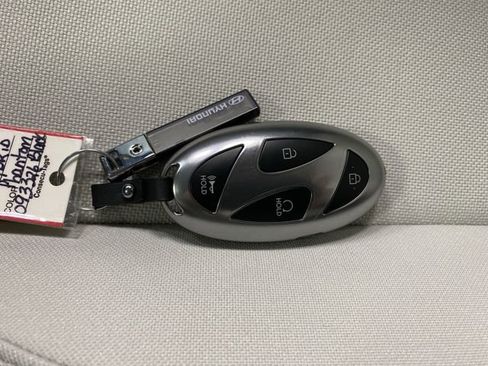 New 2026 Hyundai Santa Fe SE image 25