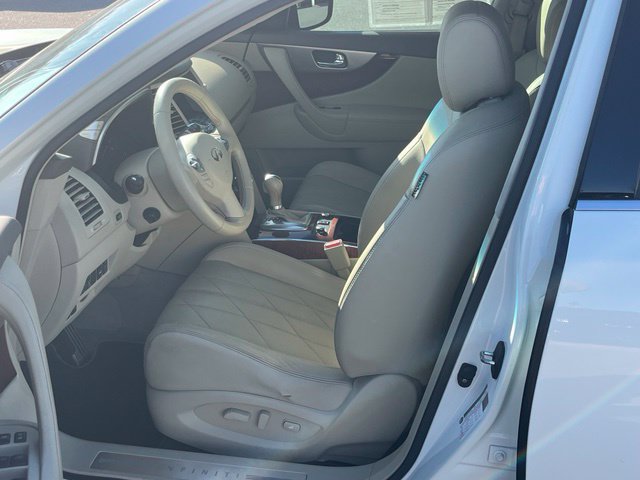 Used 2012 INFINITI FX35 2WD w/ Premium Pkg image 9