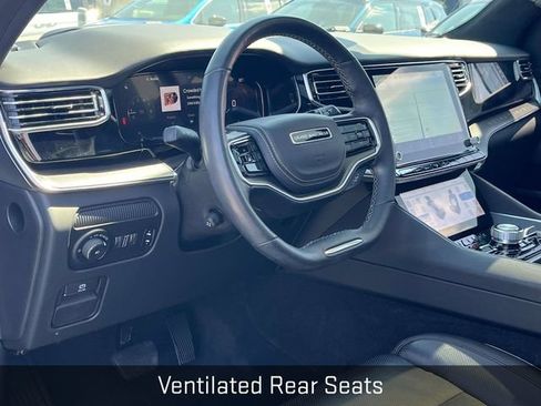 Used 2023 Jeep Grand Wagoneer Series II AWD/4WD image 12