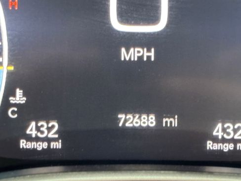 Used 2022 Chrysler Pacifica Touring-L FWD image 20