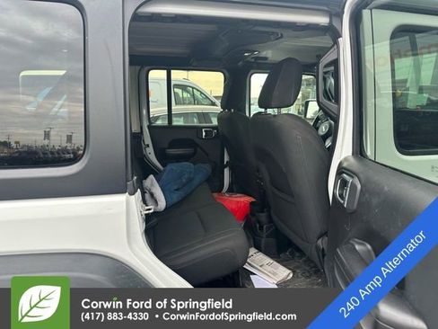 Used 2018 Jeep Wrangler Unlimited Sport S image 9