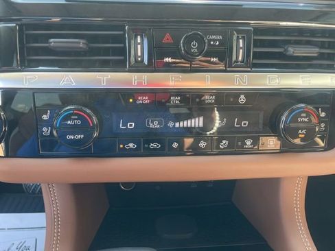 New 2026 Nissan Pathfinder Platinum AWD/4WD image 15