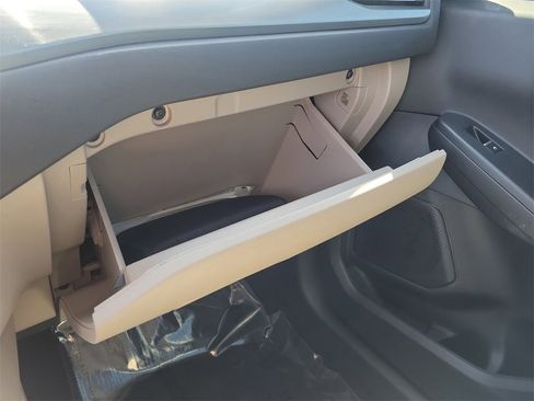 Used 2022 Ford Escape Titanium image 30