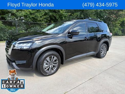 Used 2024 Nissan Pathfinder SV w/ SV Premium Package AWD/4WD image 1
