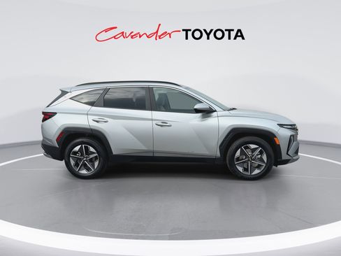 Used 2025 Hyundai Tucson SEL FWD image 9