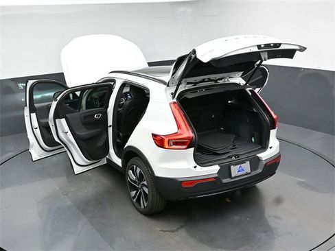 Used 2023 Volvo XC40 B5 Plus w/ Protection Package Premier image 50