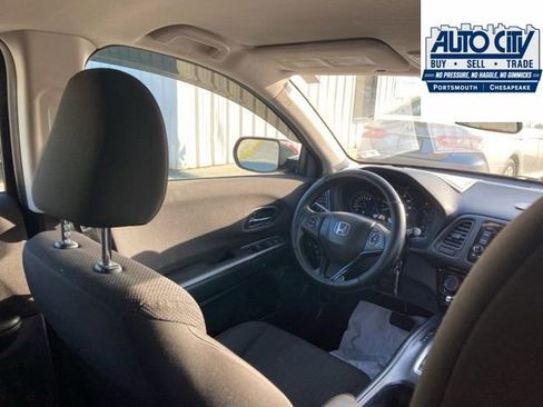 Used 2016 Honda HR-V LX image 31
