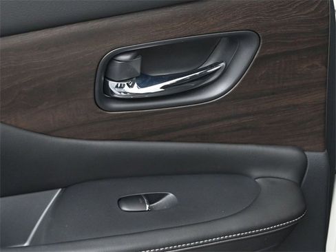 Used 2020 Nissan Murano Platinum image 22