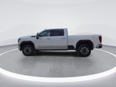 Used 2024 GMC Sierra 2500 Denali Ultimate w/ Max Trailering Package AWD/4WD image 5