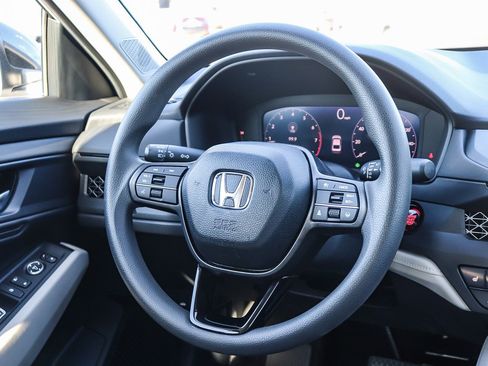 Certified 2025 Honda Accord SE image 16