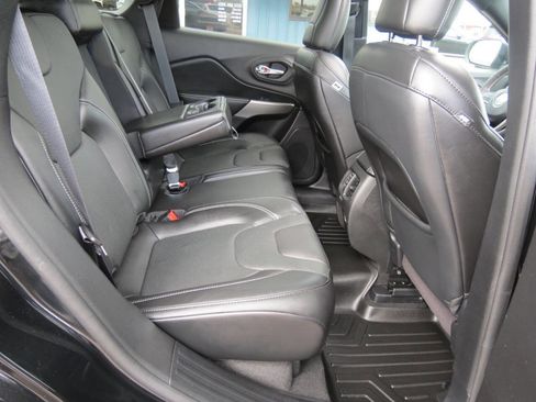 Used 2021 Jeep Cherokee Latitude Lux 80th Anniv w/ Quick Order Package 26U 80TH AWD/4WD image 13