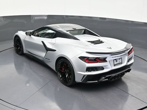 Used 2026 Chevrolet Corvette Z06 w/ Stealth Interior Trim Package image 16