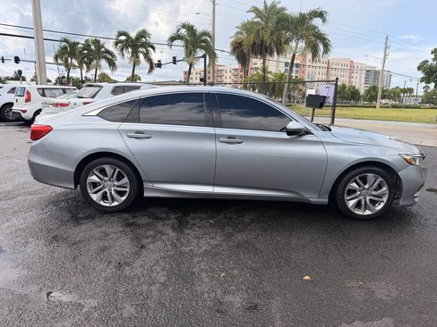 Used 2020 Honda Accord LX image 4
