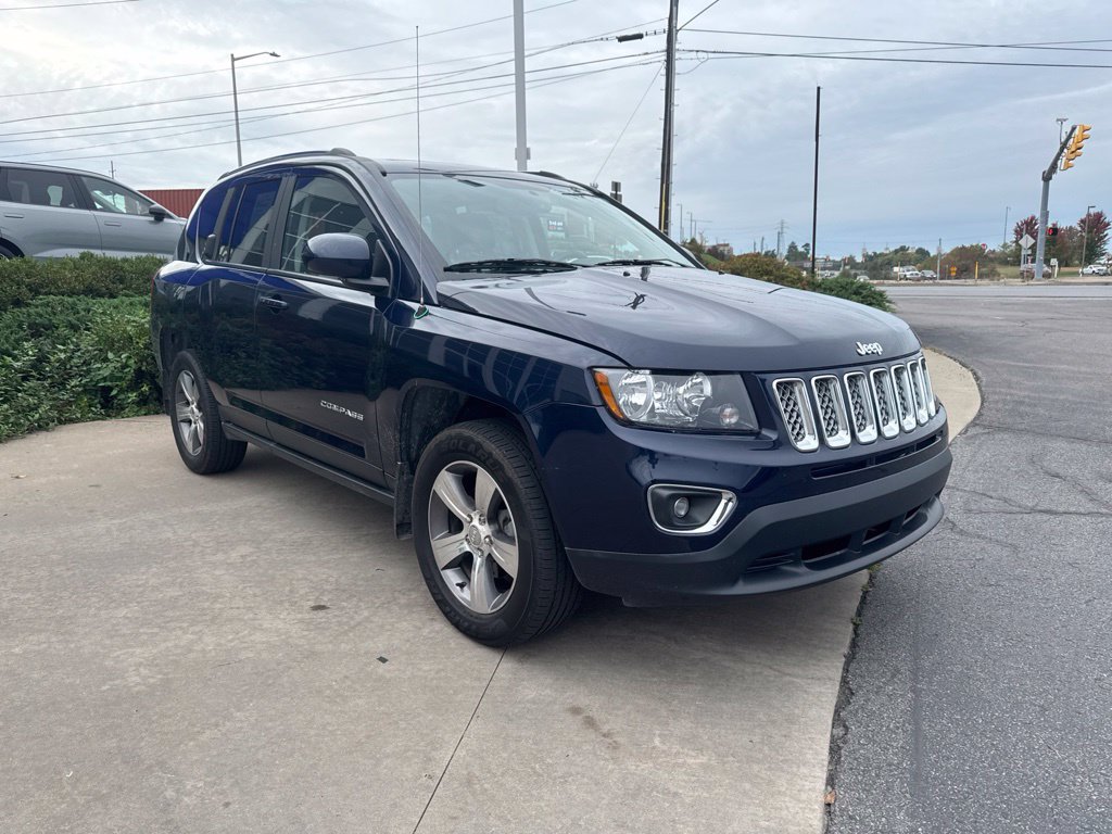 Used 2016 Jeep Compass High Altitude AWD/4WD image 3