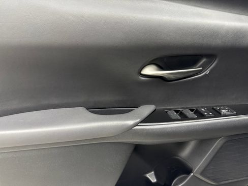 Used 2021 Lexus UX 200 w/ Accessory Package (Z2) FWD image 36