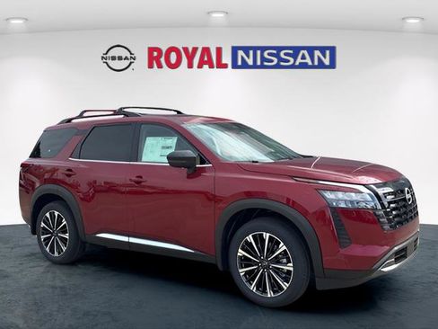 New 2026 Nissan Pathfinder Platinum w/ Cargo Package image 1