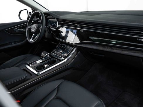 Certified 2023 Audi Q8 Premium w/ Convenience Package AWD/4WD image 8