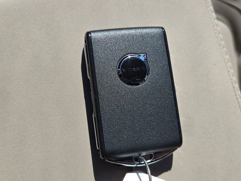 New 2026 Volvo XC90 B6 Plus w/ Protection Package image 22