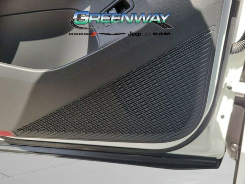 Used 2024 Volkswagen Atlas SEL Premium R-Line image 20