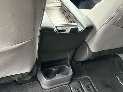 Used 2021 Toyota Sienna LE image 14