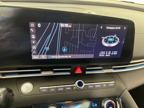 Used 2025 Hyundai Elantra SEL FWD image 28