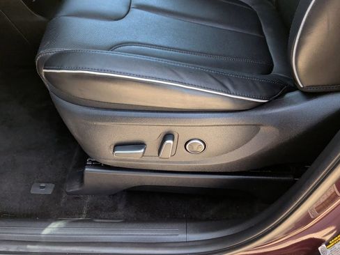 Used 2025 Hyundai Palisade SEL FWD image 13