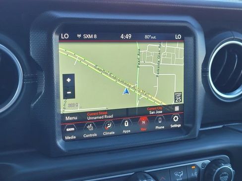 Used 2021 Jeep Gladiator Overland w/ Popular Equipment Package AWD/4WD image 9