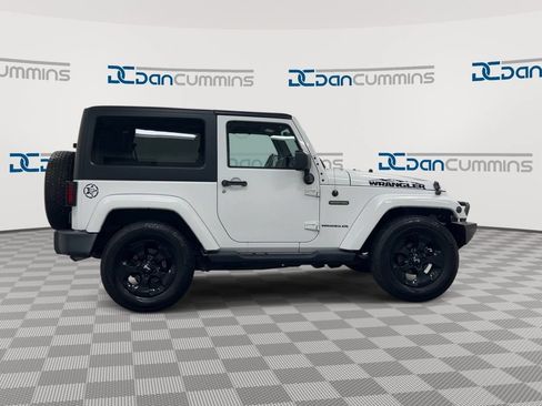 Used 2017 Jeep Wrangler Sport AWD/4WD image 9