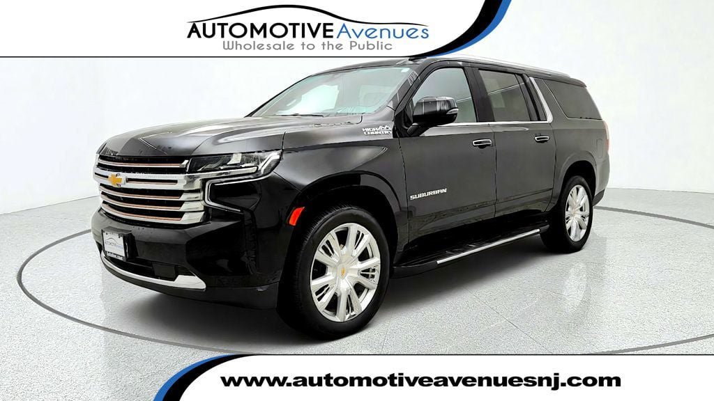 Used 2024 Chevrolet Suburban High Country w/ Advanced Technology Package AWD/4WD image 1