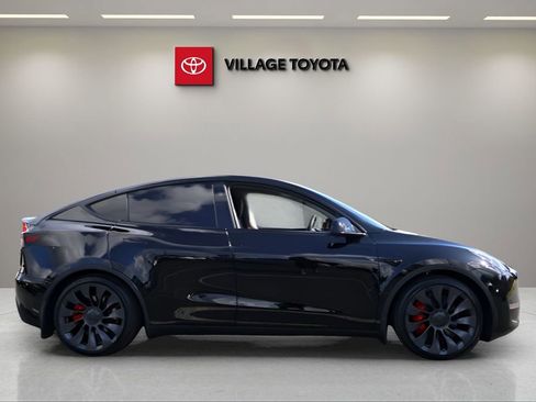 Used 2023 Tesla Model Y Performance AWD/4WD image 6