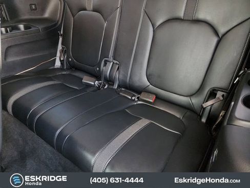 Certified 2025 Honda Pilot Touring image 33