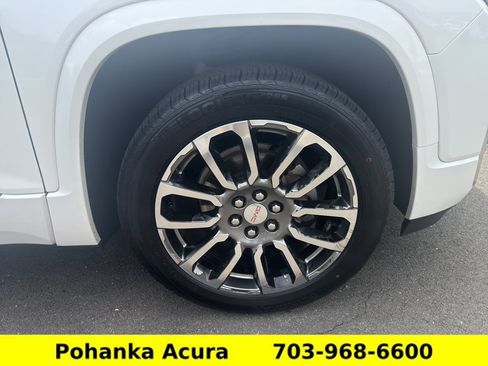 Used 2020 GMC Acadia Denali w/ Denali Ultimate Package AWD/4WD image 25