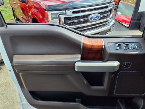 Used 2020 Ford F150 King Ranch image 12