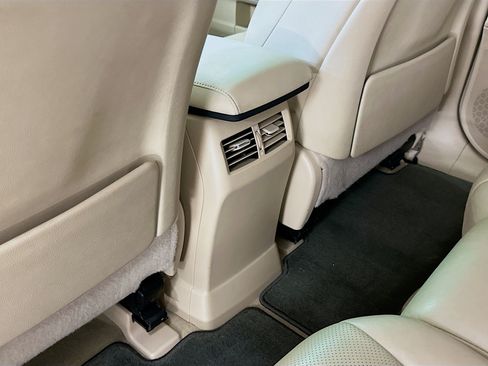 Used 2011 Lexus RX 350 AWD w/ Premium Pkg image 28