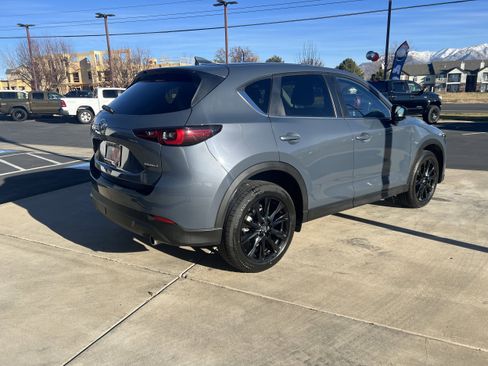 Used 2024 MAZDA CX-5 Carbon Edition image 4