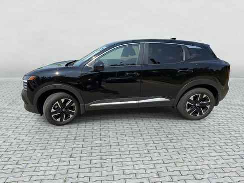 Certified 2025 Nissan Kicks SV AWD/4WD image 5